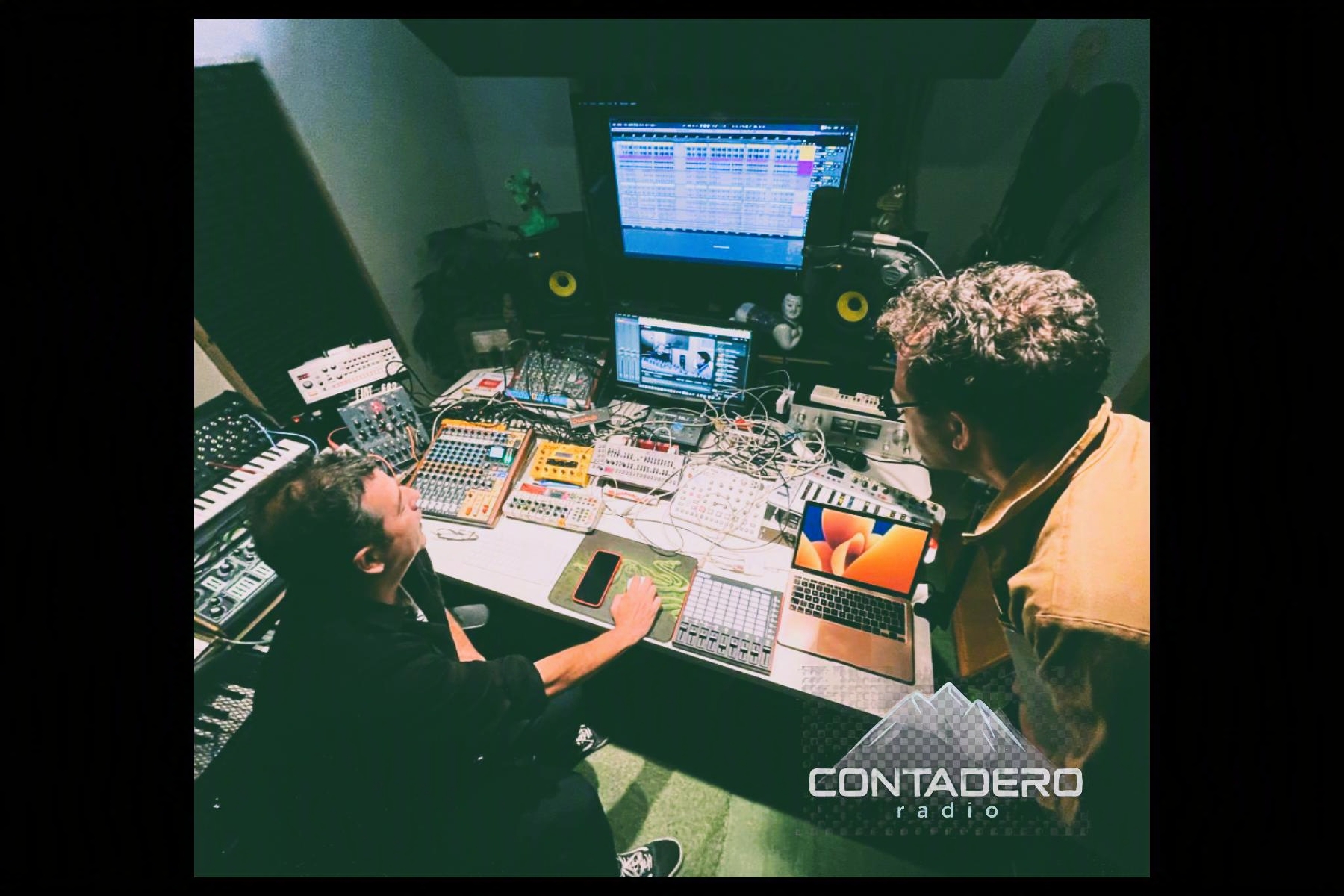 EStudio shelter Noise